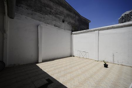 Casa para alugar com 160m², 2 quartos e 1 vagaQuintal