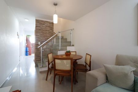 Sala de casa de condomínio à venda com 2 quartos, 96m² em Vila Ré, São Paulo