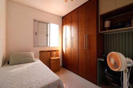 Casa de condomínio à venda com 96m², 2 quartos e 2 vagas Casa de condomínio à venda com 96m², 2 quartos e 2 vagasQuarto 2