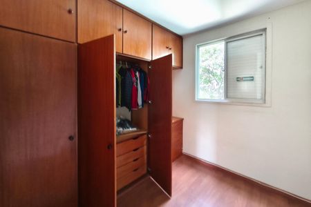 Apartamento à venda com 71m², 3 quartos e 1 vagaQuarto 2