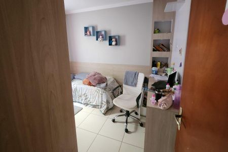 Casa para alugar com 140m², 3 quartos e 2 vagasQuarto 2