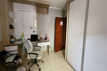 Casa para alugar com 140m², 3 quartos e 2 vagasQuarto 2