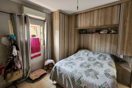 Casa para alugar com 140m², 3 quartos e 2 vagasSuíte