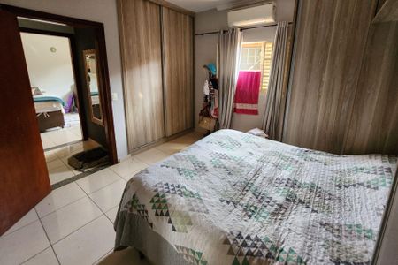 Casa para alugar com 140m², 3 quartos e 2 vagasSuíte