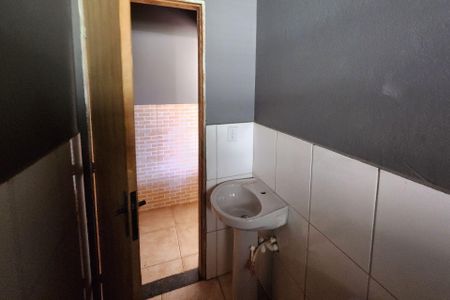 Casa para alugar com 140m², 3 quartos e 2 vagasBanheiro de Serviço