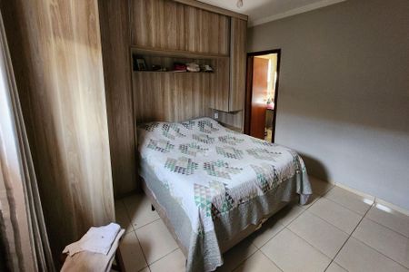 Casa para alugar com 140m², 3 quartos e 2 vagasSuíte