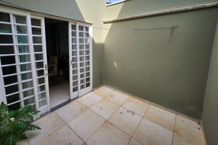 Casa para alugar com 140m², 3 quartos e 2 vagasÁrea comum da Sala de Jantar