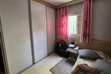 Casa para alugar com 140m², 3 quartos e 2 vagasQuarto 2