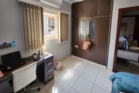 Casa para alugar com 140m², 3 quartos e 2 vagasQuarto 1