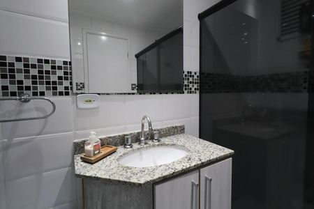 Apartamento à venda com 84m², 3 quartos e 1 vagaBanheiro Social