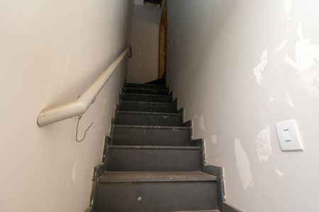 Apartamento para alugar com 37m², 1 quarto e 1 vagaEscada de acesso