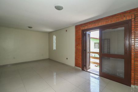 Casa à venda com 220m², 5 quartos e 5 vagasQuarto 4 / Casa Fundos