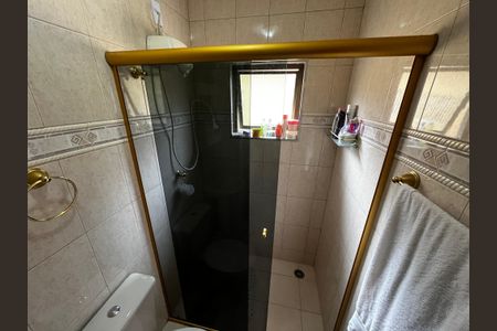 Casa à venda com 165m², 3 quartos e 2 vagas Casa à venda com 165m², 3 quartos e 2 vagasBanheiro Social