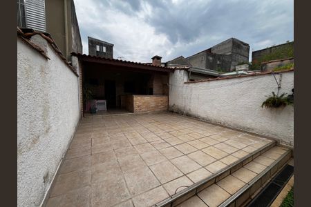 Casa à venda com 165m², 3 quartos e 2 vagas Casa à venda com 165m², 3 quartos e 2 vagasChurrasqueira