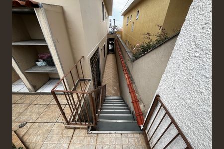 Casa à venda com 165m², 3 quartos e 2 vagas Casa à venda com 165m², 3 quartos e 2 vagasCorredor
