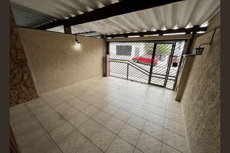 Casa à venda com 165m², 3 quartos e 2 vagas Casa à venda com 165m², 3 quartos e 2 vagasGaragem