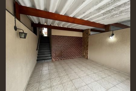 Casa à venda com 165m², 3 quartos e 2 vagas Casa à venda com 165m², 3 quartos e 2 vagasGaragem