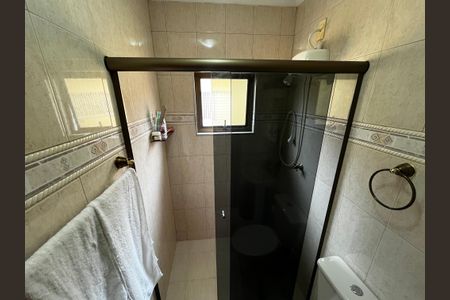 Casa à venda com 165m², 3 quartos e 2 vagas Casa à venda com 165m², 3 quartos e 2 vagasBanheiro da Suíte