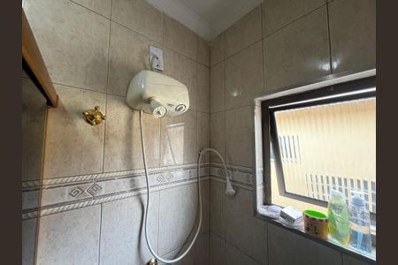 Casa à venda com 165m², 3 quartos e 2 vagas Casa à venda com 165m², 3 quartos e 2 vagasBanheiro Social