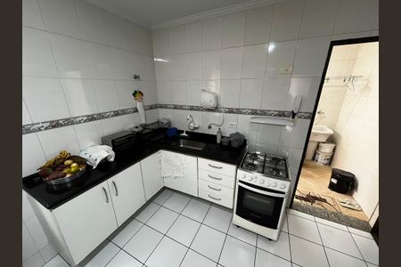 Casa à venda com 165m², 3 quartos e 2 vagas Casa à venda com 165m², 3 quartos e 2 vagasCozinha
