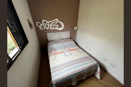 Casa à venda com 165m², 3 quartos e 2 vagas Casa à venda com 165m², 3 quartos e 2 vagasQuarto