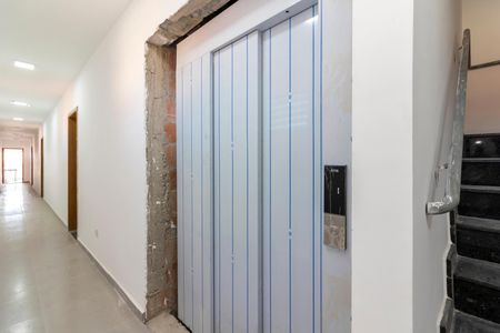 Apartamento à venda com 36m², 2 quartos e 1 vaga Apartamento à venda com 36m², 2 quartos e 1 vagaElevador