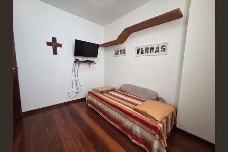 Apartamento à venda com 181m², 3 quartos e 2 vagasQuarto 3