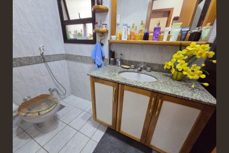 Apartamento à venda com 181m², 3 quartos e 2 vagasBanheiro Social