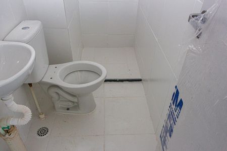 Apartamento à venda com 31m², 2 quartos e sem vaga Apartamento à venda com 31m², 2 quartos e sem vagaBanheiro