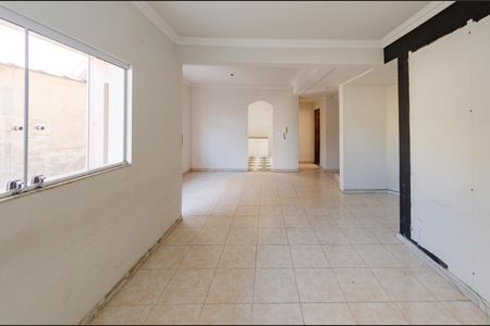 Sala de casa à venda com 3 quartos, 200m² em Nova Cintra, Belo Horizonte