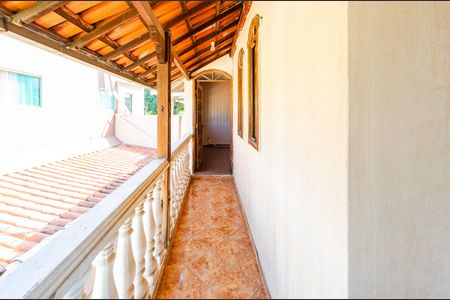 Casa à venda com 200m², 3 quartos e 1 vagaVaranda