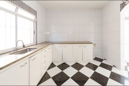 Casa à venda com 200m², 3 quartos e 1 vagaCozinha