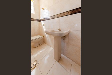 Casa à venda com 200m², 3 quartos e 1 vagaLavabo