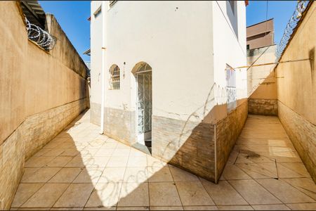 Casa à venda com 200m², 3 quartos e 1 vagaÁrea externa