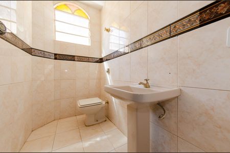 Casa à venda com 200m², 3 quartos e 1 vagaLavabo