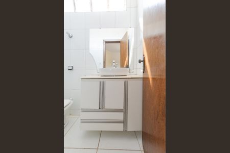 Casa à venda com 200m², 3 quartos e 1 vagaBanheiro suíte