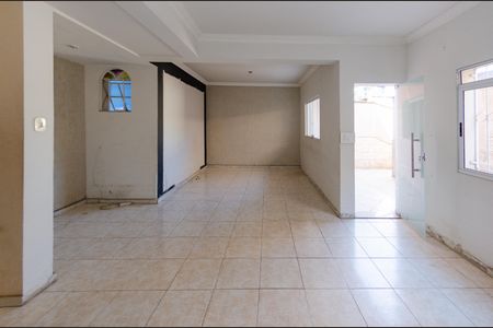 Casa à venda com 200m², 3 quartos e 1 vagaSala