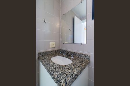 Apartamento para alugar com 64m², 2 quartos e 2 vagas Apartamento para alugar com 64m², 2 quartos e 2 vagasBanheiro