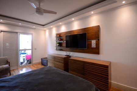 Casa à venda com 260m², 4 quartos e 2 vagasSuíte