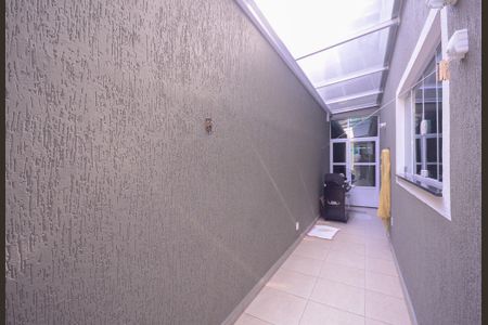 Casa à venda com 260m², 4 quartos e 2 vagasCorredor Lateral