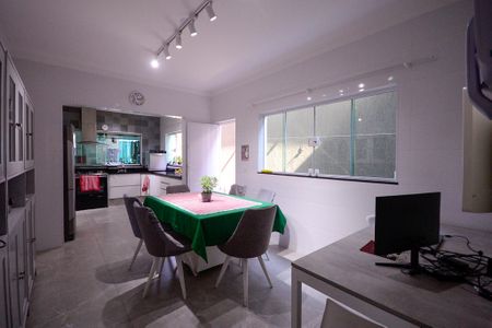 Casa à venda com 260m², 4 quartos e 2 vagasCozinha