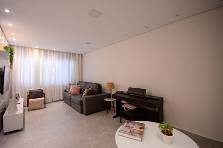 Sala de casa à venda com 4 quartos, 260m² em Vila Moinho Velho, São Paulo