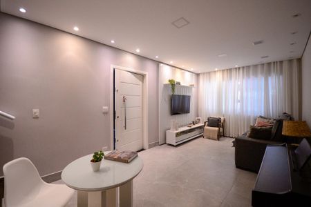 Sala de casa à venda com 4 quartos, 260m² em Vila Moinho Velho, São Paulo