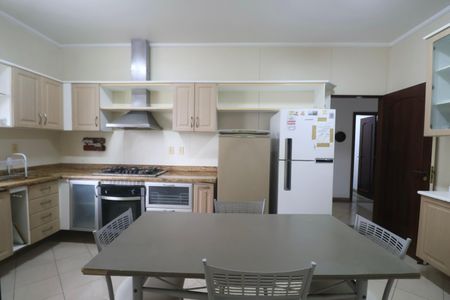 Apartamento para alugar com 260m², 4 quartos e 3 vagasCozinha