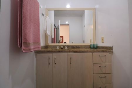 Apartamento para alugar com 260m², 4 quartos e 3 vagasBanheiro da Suíte