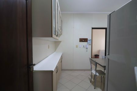 Apartamento para alugar com 260m², 4 quartos e 3 vagasCozinha