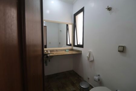 Apartamento para alugar com 260m², 4 quartos e 3 vagasBanheiro da Suíte 2