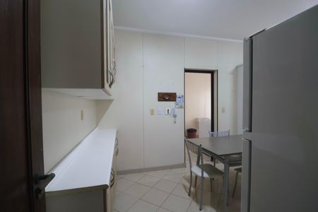 Apartamento para alugar com 260m², 4 quartos e 3 vagasCozinha