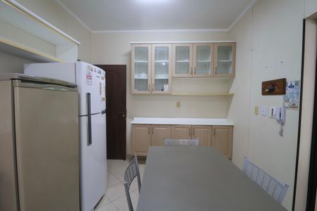 Apartamento para alugar com 260m², 4 quartos e 3 vagasCozinha