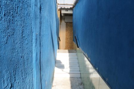 Casa para alugar com 60m², 1 quarto e sem vagaCorredor externo